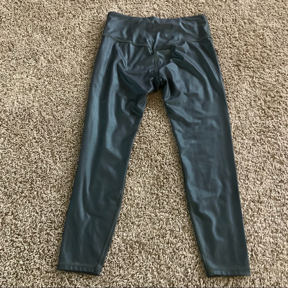 Athleta elation tight size m